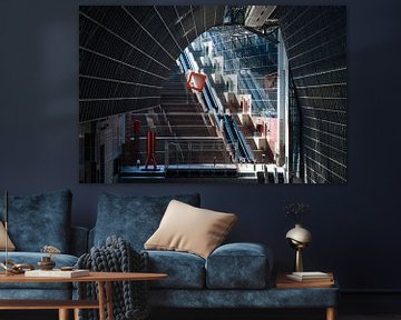 Rolltreppen und Glasfassade des Bahnhofs Kyoto von Matthias Hauser