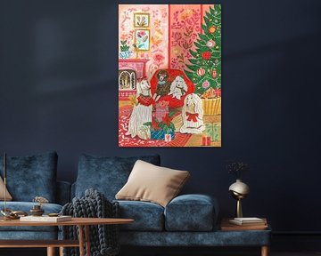 Afghaanse windhonden in gezellige woonkamer met kerst in heldere kleuren van Caroline Bonne Müller
