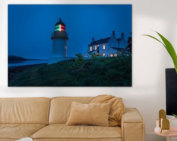 Corran Point vuurtoren op Loch Linnhe in de avond van Christian Müringer
