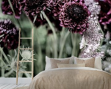 Fluister van bloemblaadjes van Shot by Clint