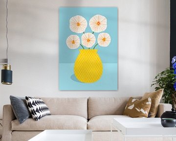 Bloemen in gele vaas van Melissa Donne