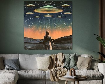 Een vrouw onder een UFO van Samantha Hearn