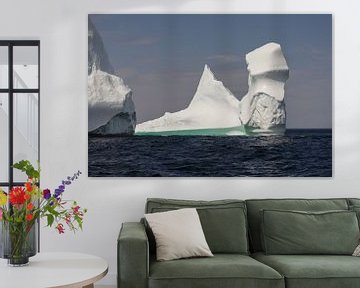 IJsberg voor de kust van Twillingate Newfoundland van Menno Schaefer