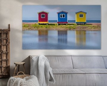 Gekleurde Strandhuisjes bij Cavendish Newfoundland van Menno Schaefer
