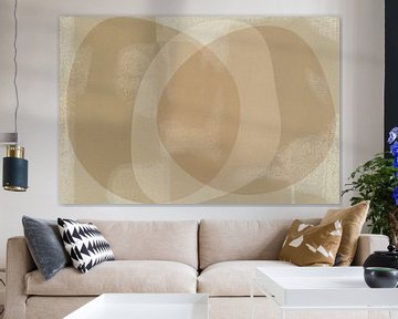 Abstracte vormen in beige. Minimalistische pastelcompositie van Dina Dankers