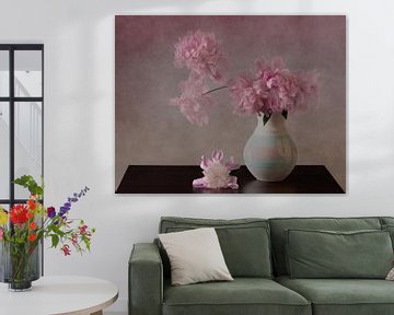 Nature morte aux pivoines sur Darlene Hewson