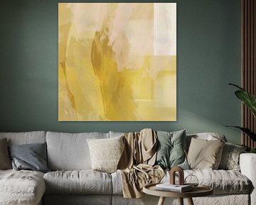 Abstract schilderij in okergeel, roze en wit van Dina Dankers