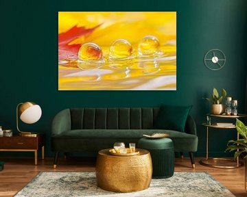 Druppels op kleurrijke herfstbladeren van Imperial Art House