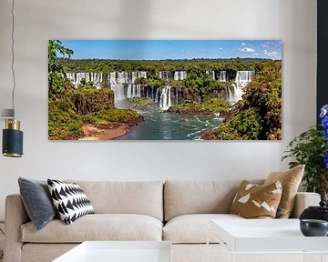 Die Iguazu Wasserfälle zwischen Argentinien und Brasilien von Roland Brack
