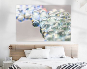 Helder glazen bol cluster - lichtreflecties in focus van Mixed media vector arts