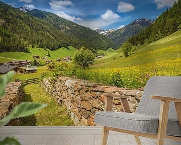 Hohlweg Gasse oberhalb von Innervillgraten im Villgratental