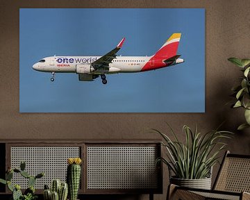 Landende Iberia Airbus A320neo. van Jaap van den Berg