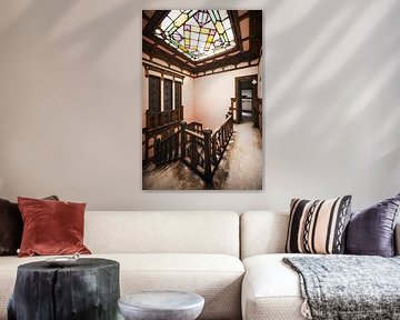 Trap in Verlaten Portugese Villa. van Roman Robroek - Foto's van Verlaten Gebouwen