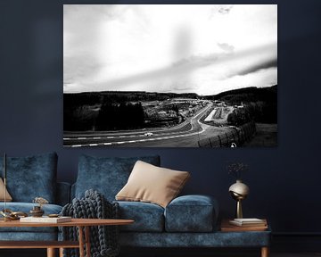 Racetrack: Monochroom Snelheidslandschap van DiJa Photography