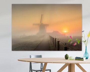 Molen De Koningslaagte – Mistige zonsopkomst in april van KB Design & Photography (Karen Brouwer)