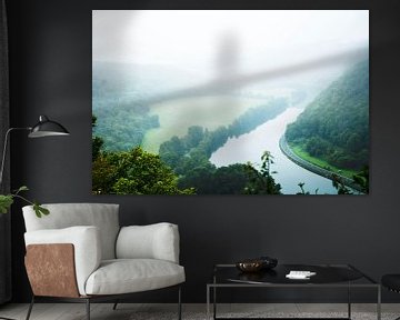 Mistig Rivierdal Landschap Gezicht van DiJa Photography
