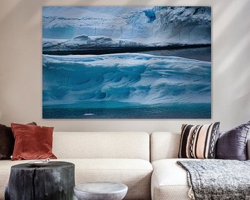 Incredible blue details