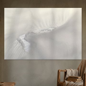 Weißes Gefüge – Struktur und Licht im Spiel