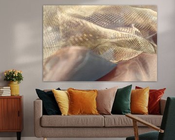 Net in het licht - structuur en zachtheid in een warme tint van Mixed media vector arts