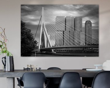 Tussen Brug en Wolkenkrabber van SVFotografie