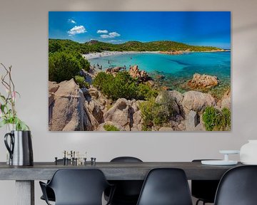 Baai en rotskust met het strand Poltu Di Li Cogghj, Het favoriete strand van prins Karim Aga Khan, Romazzino, Sardinia, Italië van Rene van der Meer