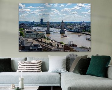 Vue du Tower Bridge à Londres avec la Tamise dans le guide de voyage Grande-Bretagne