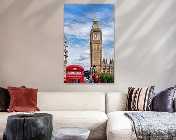 Londense telefooncel en Big Ben verticaal stadsleven, Groot-Brittannië