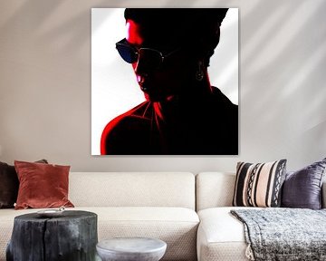 Silhouetten-Eleganz in Rot