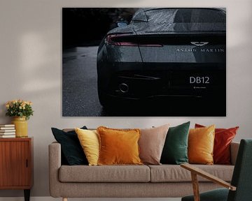 Aston Martin DB12