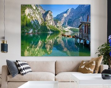 Het meer van Braies in de ochtend van t.ART