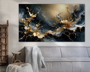 Where gold begins to bloom - an abstract journey through flow, moulding and the glow in the dark