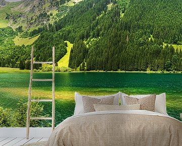 Blick über den Vilsalpsee auf die Alpen in Österreich von Rico Ködder