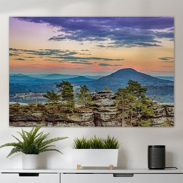 Avondlicht over de rotsen - zonsondergang in Saksisch Zwitserland