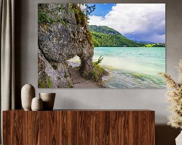 Blick auf den Weißensee mit Felsentor bei Füssen im Allgäu