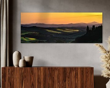 Sonnenuntergang über der toskanischen Landschaft von Lex Scholten