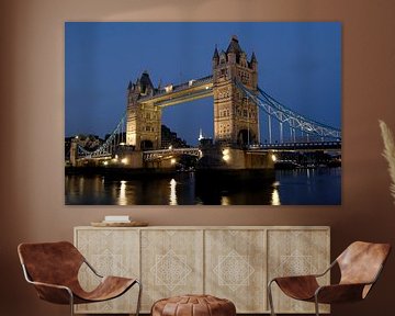 Tower Bridge van Richard Wareham