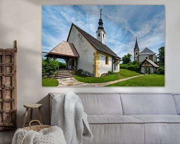 Vue des églises de Maria Woerth sur le lac Woertherseein Aus