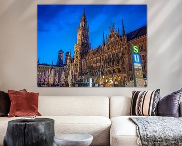 München - Nieuw stadhuis op Marienplatz van t.ART