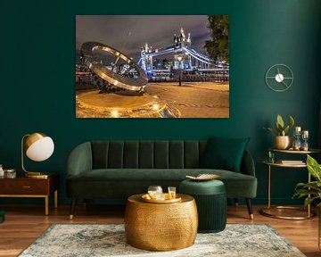 LONDEN Tower Bridge in een lichtzee van Melanie Viola