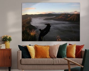 Zonsopkomst bij vulkaan Bromo op Java, Indonesïe van Linda Baart | lindabaartkunst