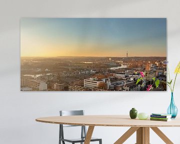 Arnhem in de avond bij zonsondergang van Martin Bergsma