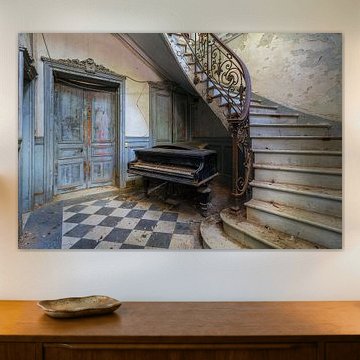 Das Klavier und die Treppe von Truus Nijland