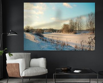 Bevroren rivier bij zonsondergang van Inspiration