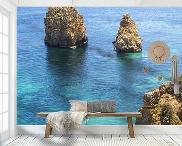 Suppen tussen de rotsen van de Algarve