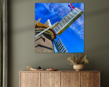 Ancien moulin de Groningue avec le drapeau néerlandais sur Patricia Hofmeester