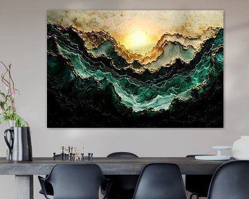 Berge bei goldenem Sonnenuntergang von Art & Soul Creations
