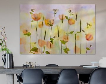 Brise d'été - image atmosphérique de la flore et des herbes sauvages sur Brigitte van Krimpen