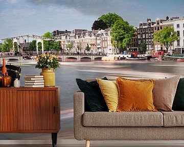 Langzeitbelichtungen zeigen die Bewegung der Boote in Amsterdam