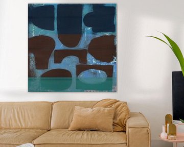 Abstracte vormen in gedempt terracotta en blauw van Abstract Minimalist Art