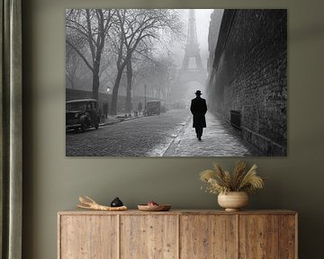 L'homme dans la brume matinale de Paris